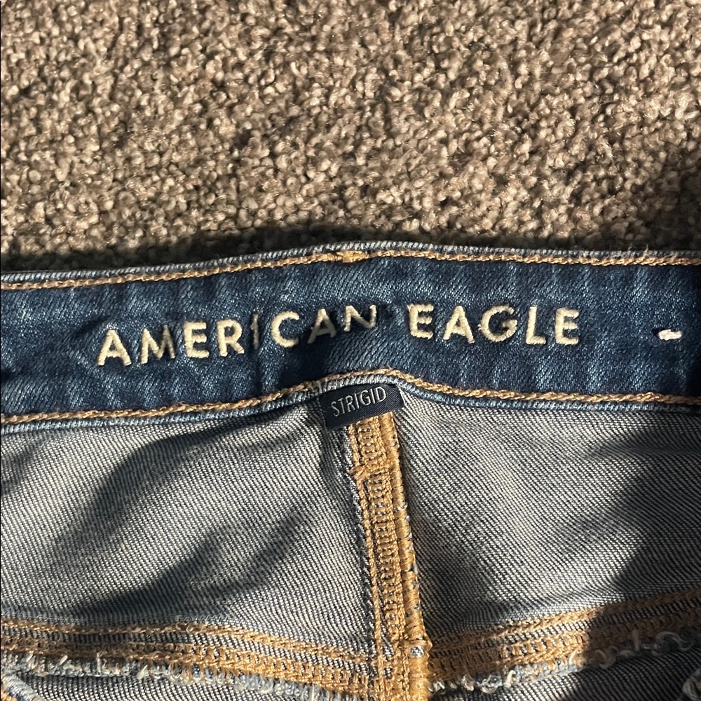 American Eagle Outfitters Women's Light Blue Straight Leg Jeans - Picture 2 of 5